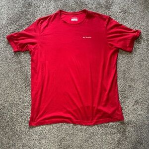 Columbia Men's Red T-Shirt